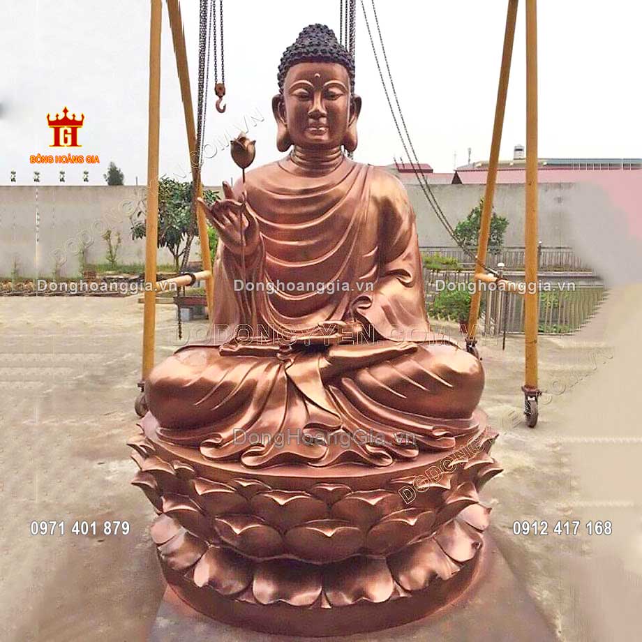 Pho tượng Phật Thích Ca Niêm Hoa Vi Tiếu bằng đồng đỏ chế tác tinh xảo